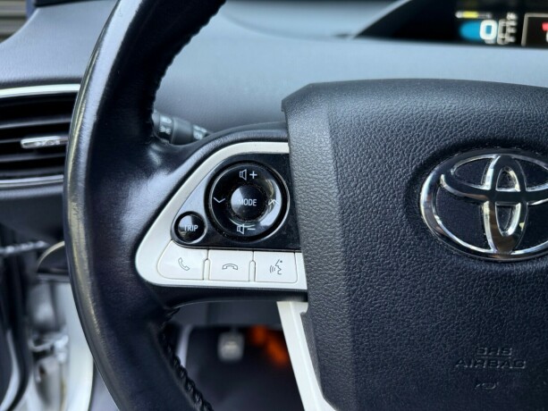 toyota-prius-elektrisitetbensin-2017-big-14