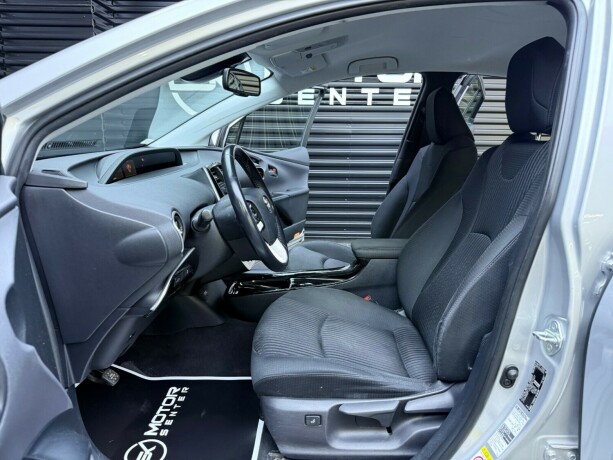 toyota-prius-elektrisitetbensin-2017-big-26