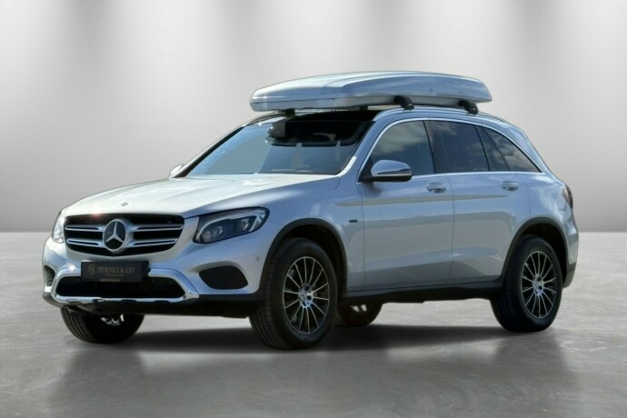 mercedes-benz-glc-elektrisitetbensin-2018-big-1