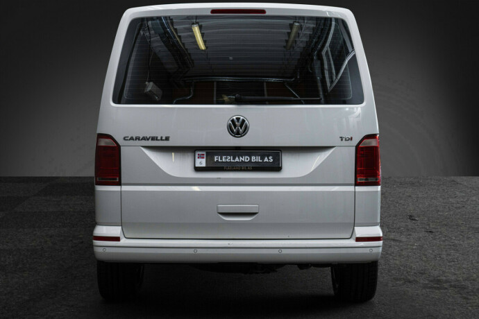 volkswagen-caravelle-diesel-2017-big-7
