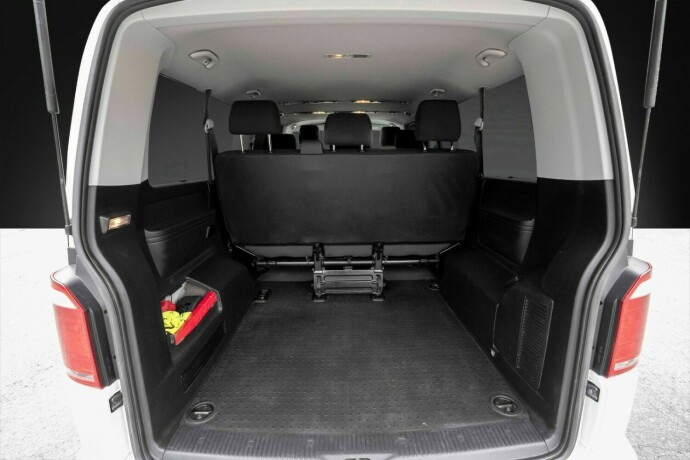 volkswagen-caravelle-diesel-2017-big-20
