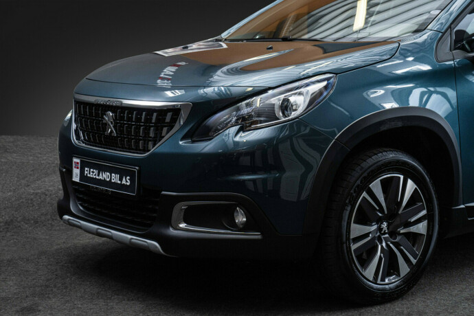peugeot-2008-bensin-2018-big-1