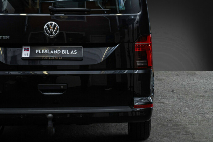 volkswagen-transporter-diesel-2022-big-9