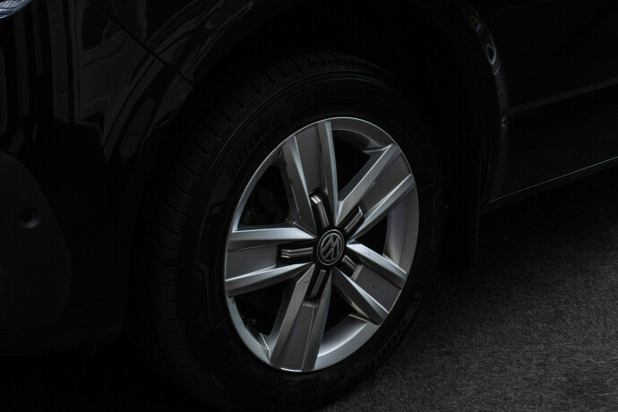 volkswagen-transporter-diesel-2022-big-2