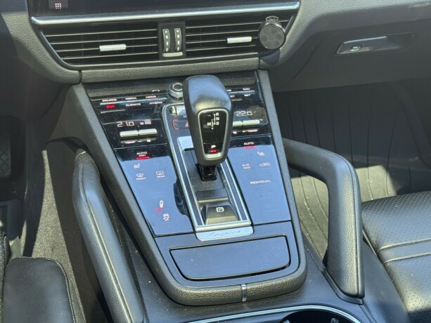 porsche-cayenne-elektrisitetbensin-2019-big-9