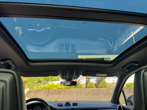 porsche-cayenne-elektrisitetbensin-2019-big-13