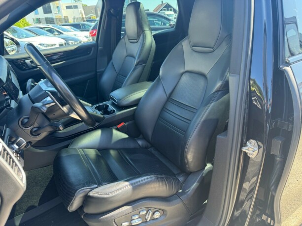 porsche-cayenne-elektrisitetbensin-2019-big-11