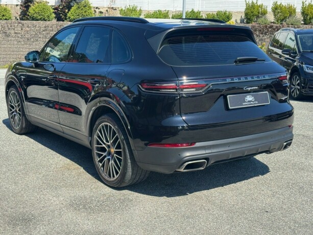 porsche-cayenne-elektrisitetbensin-2019-big-3