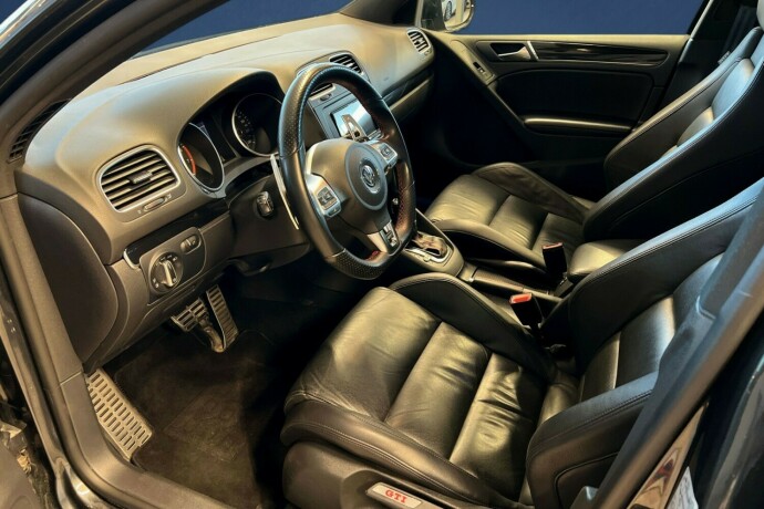 volkswagen-golf-bensin-2012-big-8