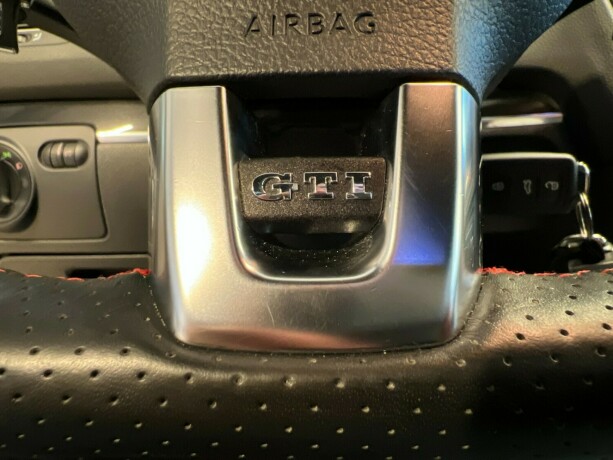 volkswagen-golf-bensin-2012-big-13