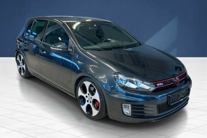 volkswagen-golf-bensin-2012-big-0