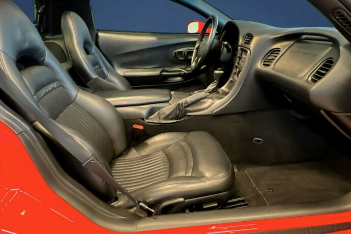 chevrolet-corvette-bensin-1998-big-14
