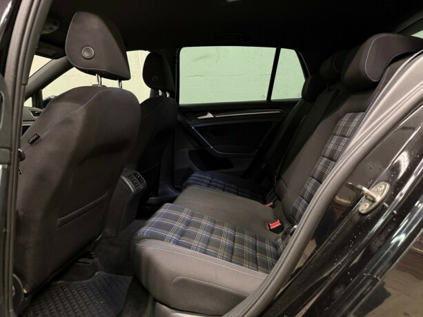 volkswagen-golf-elektrisitetbensin-2016-big-14