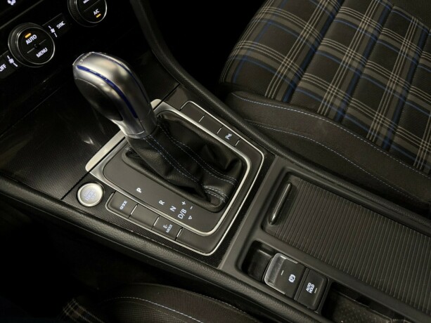 volkswagen-golf-elektrisitetbensin-2016-big-22
