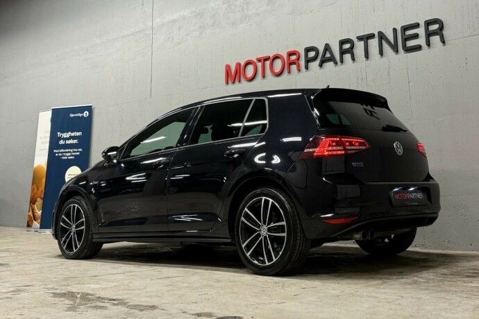 volkswagen-golf-elektrisitetbensin-2016-big-4