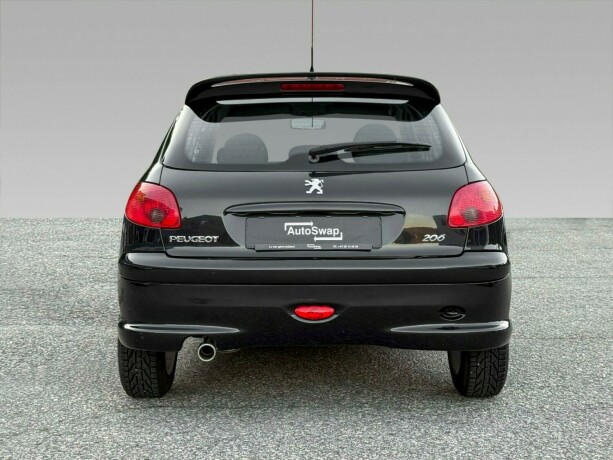 peugeot-206-bensin-2006-big-12
