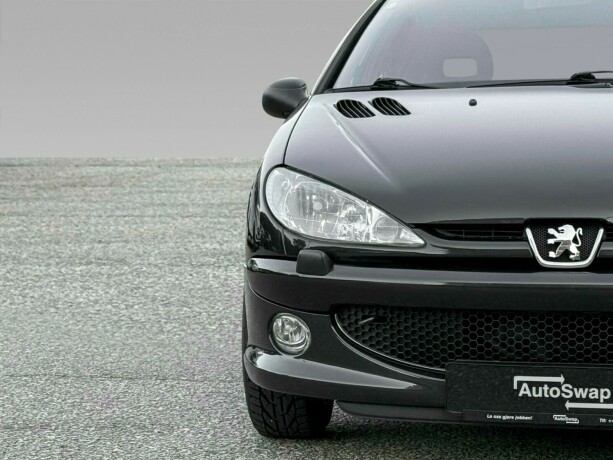 peugeot-206-bensin-2006-big-4