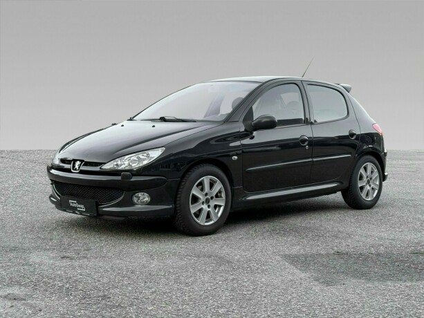 peugeot-206-bensin-2006-big-0