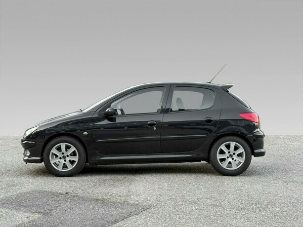 peugeot-206-bensin-2006-big-8