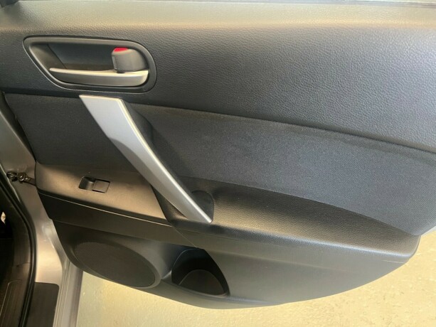 mazda-3-bensin-2012-big-21
