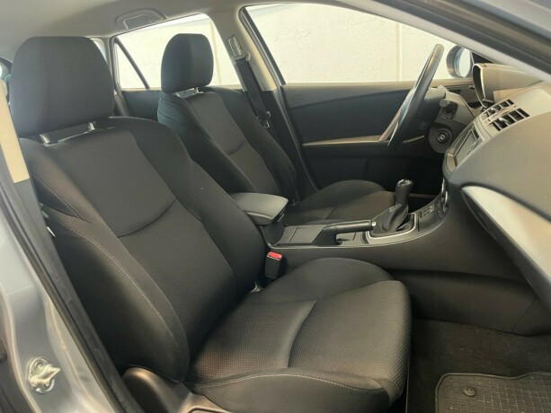 mazda-3-bensin-2012-big-18