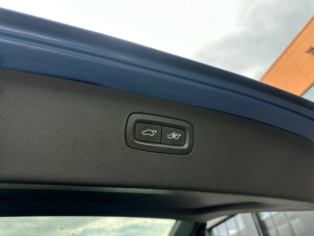 volvo-xc-90-elektrisitetbensin-2019-big-38