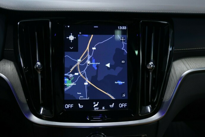 volvo-v60-elektrisitetbensin-2019-big-17