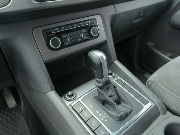 volkswagen-amarok-diesel-2014-big-9