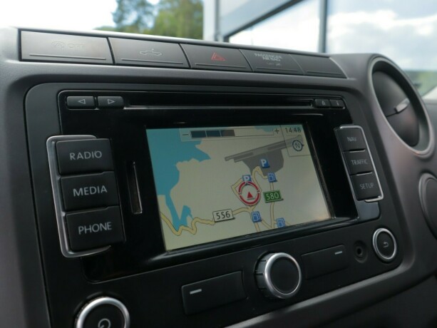 volkswagen-amarok-diesel-2014-big-11