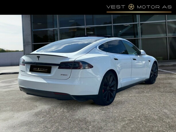 tesla-model-s-elektrisitet-2015-big-7