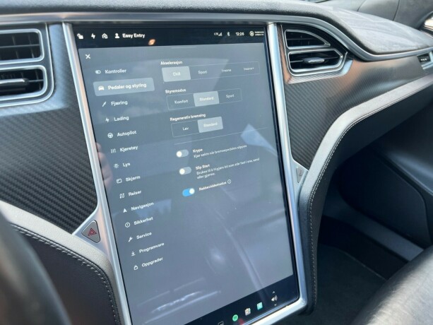 tesla-model-s-elektrisitet-2015-big-24