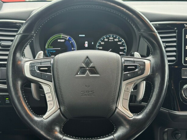 mitsubishi-outlander-elektrisitetbensin-2019-big-14