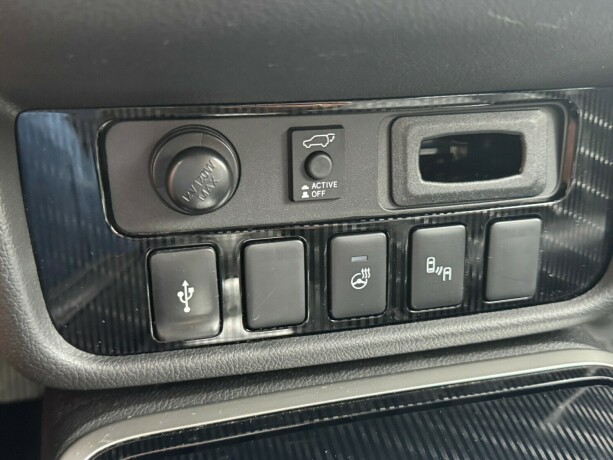 mitsubishi-outlander-elektrisitetbensin-2019-big-11