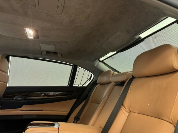 bmw-7-serie-bensin-2011-big-11