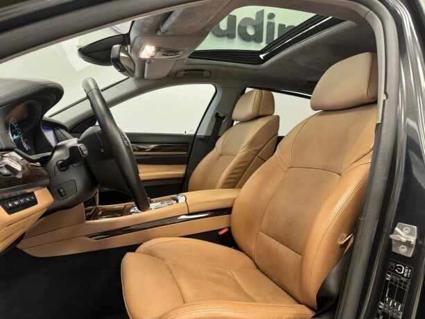 bmw-7-serie-bensin-2011-big-7