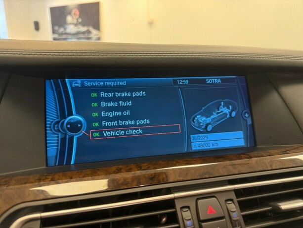 bmw-7-serie-bensin-2011-big-37