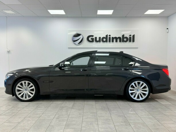bmw-7-serie-bensin-2011-big-2