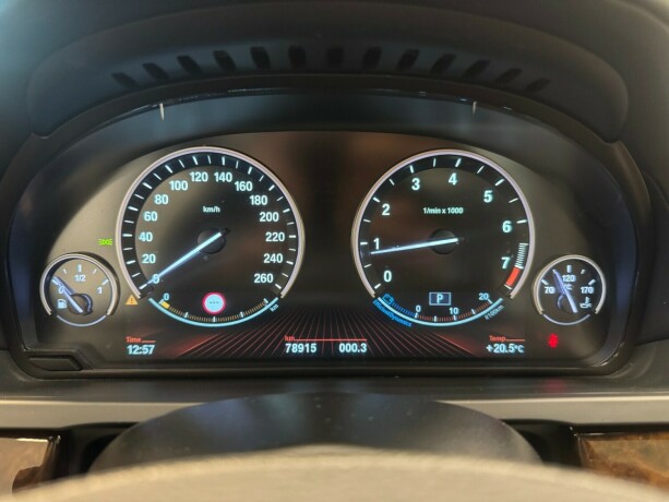 bmw-7-serie-bensin-2011-big-29
