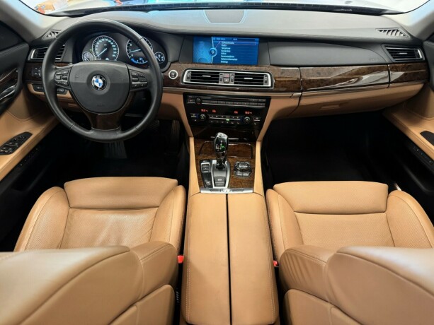 bmw-7-serie-bensin-2011-big-15