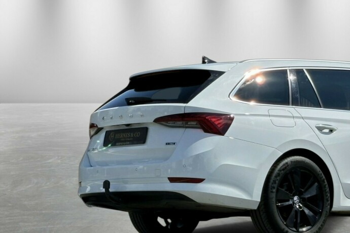skoda-octavia-elektrisitetbensin-2021-big-5