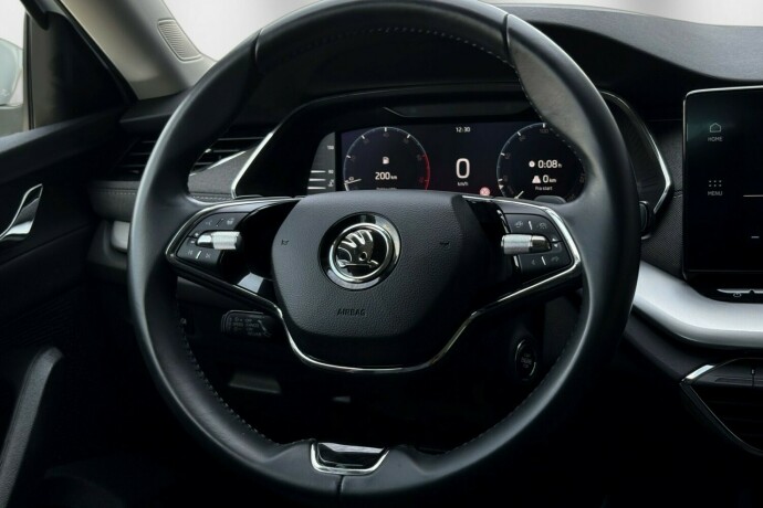 skoda-octavia-elektrisitetbensin-2021-big-25