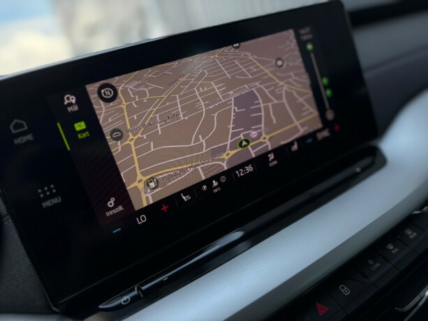 skoda-octavia-elektrisitetbensin-2021-big-16