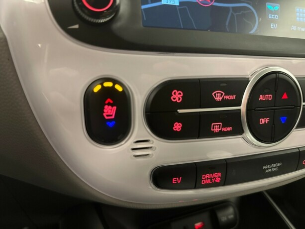 kia-soul-elektrisitet-2017-big-15