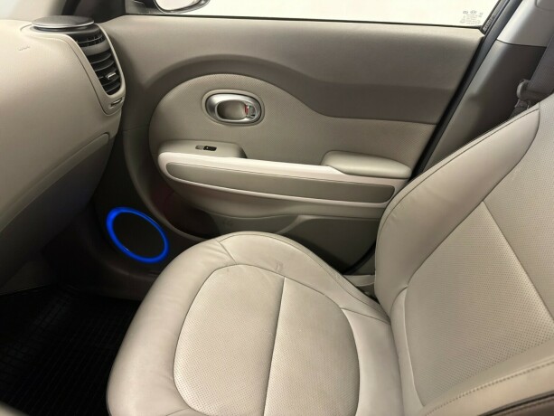 kia-soul-elektrisitet-2017-big-17
