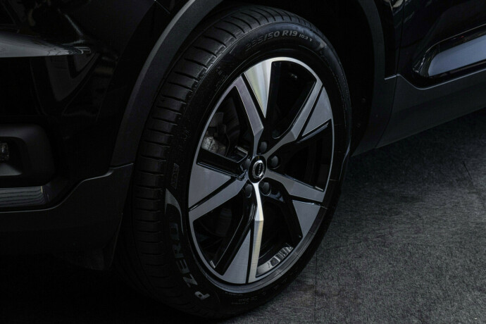 volvo-xc-40-elektrisitet-2021-big-2