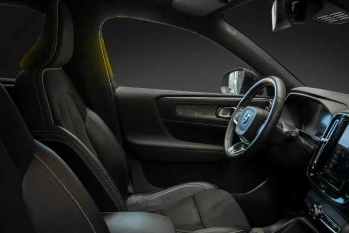 volvo-xc-40-elektrisitet-2021-big-24