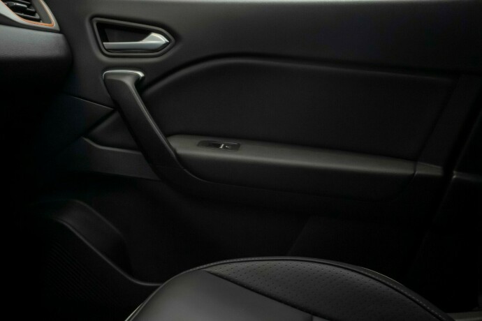 renault-captur-elektrisitetbensin-2020-big-13