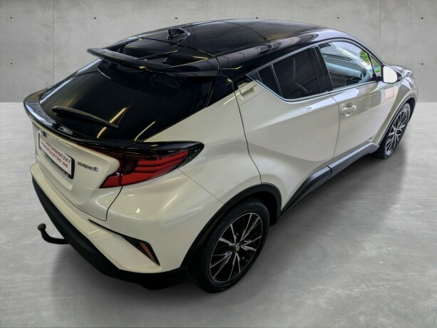 toyota-c-hr-elektrisitetbensin-2020-big-3
