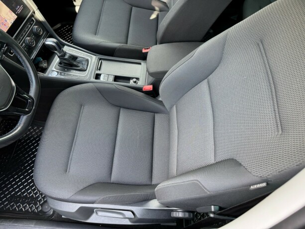 volkswagen-golf-elektrisitet-2019-big-15