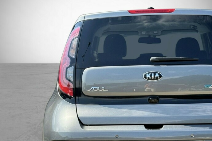 kia-soul-elektrisitet-2015-big-9
